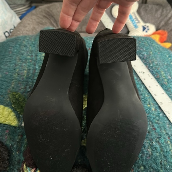 4inch heel ankle boot, suede~ish. - Picture 2 of 4